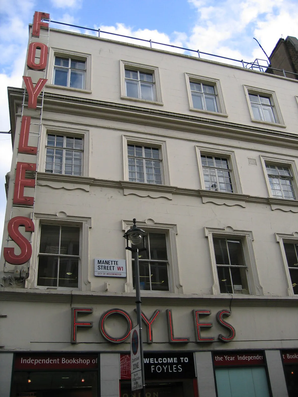 Main Attractions at Óbidos International Chocolate Festival