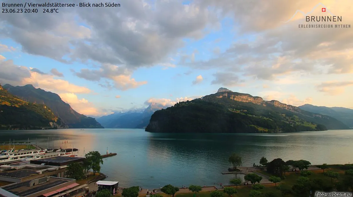 Best Photo Spots at Pinhão Train Station