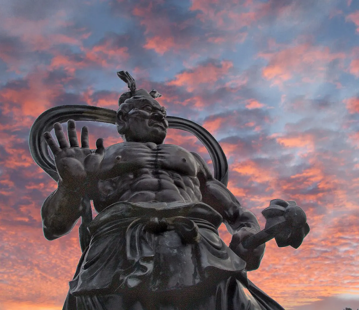 Shopping Guide for Tavira 2026: Best Markets & Shops